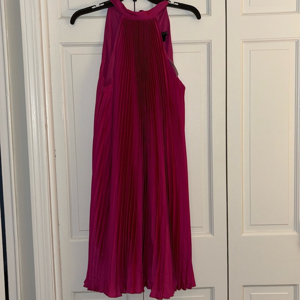 NWT. Size 8. Banana Republic Halter Pleated Mini Dress